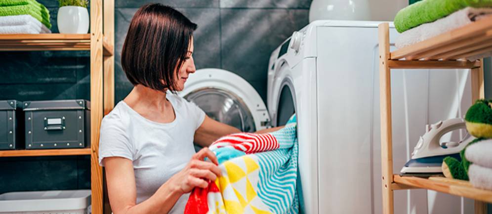 L'ozonizzatore elimina i cattivi odori dai panni in lavatrice